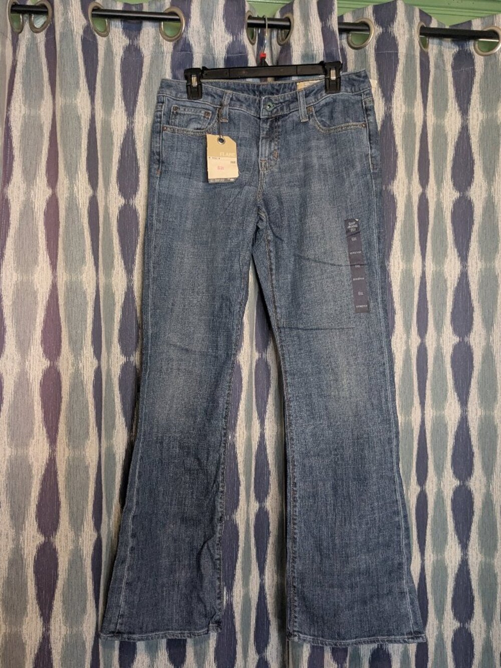 NWT GAP 1969 Low Rise Flare Stretch Jeans Size 6R